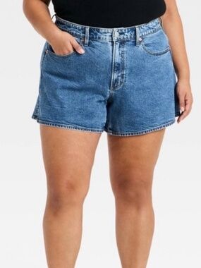 NWT Universal Thread A-Line High-Rise Med Wash Denim Shorts